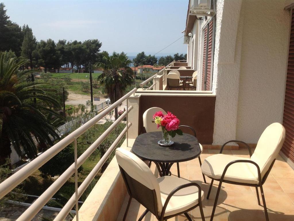 Olympic Bibis Hotel Metamorfosi  Dış mekan fotoğraf